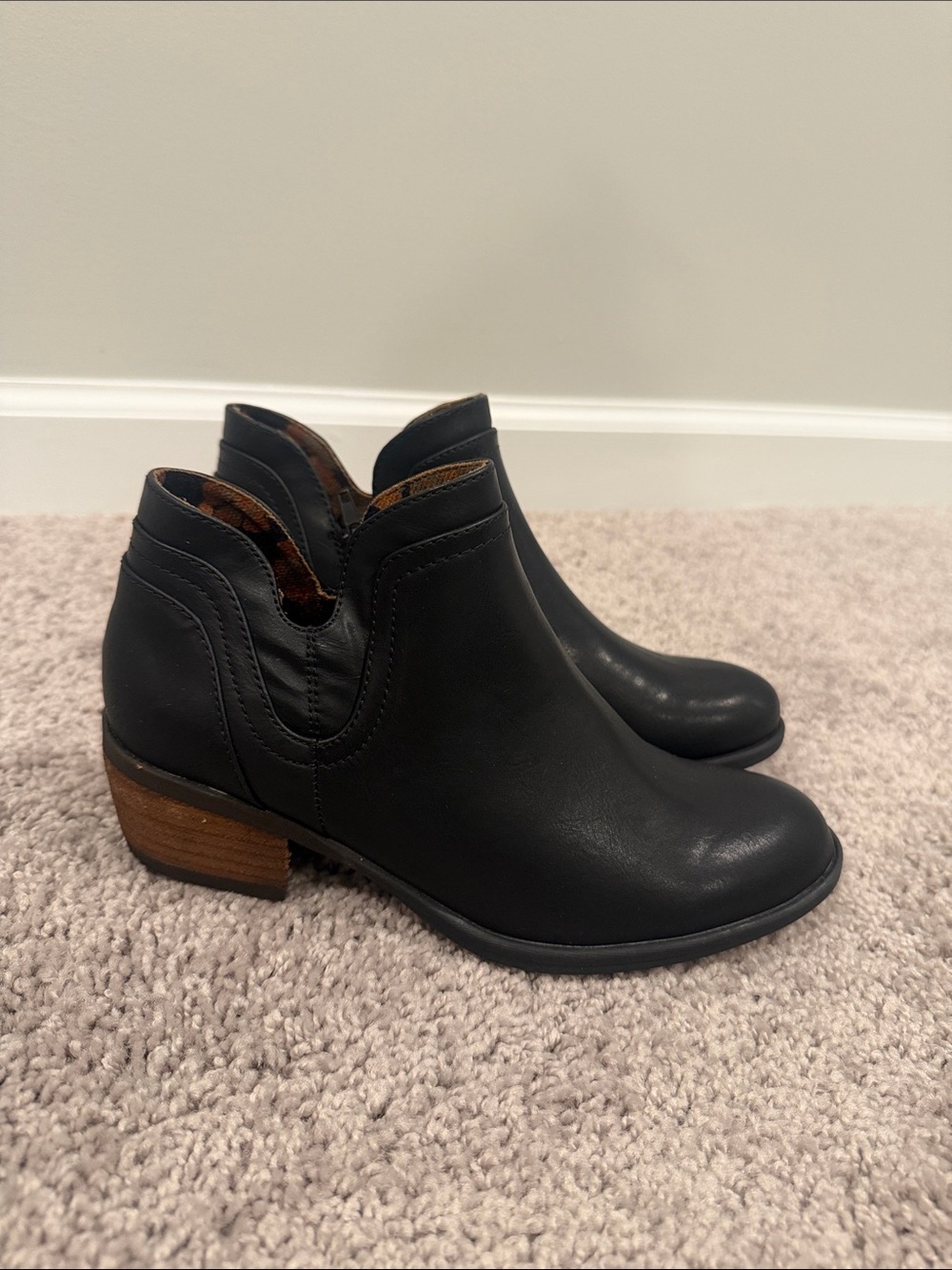 b.o.c. Cognac Brown Leather Buckle Clog Booties